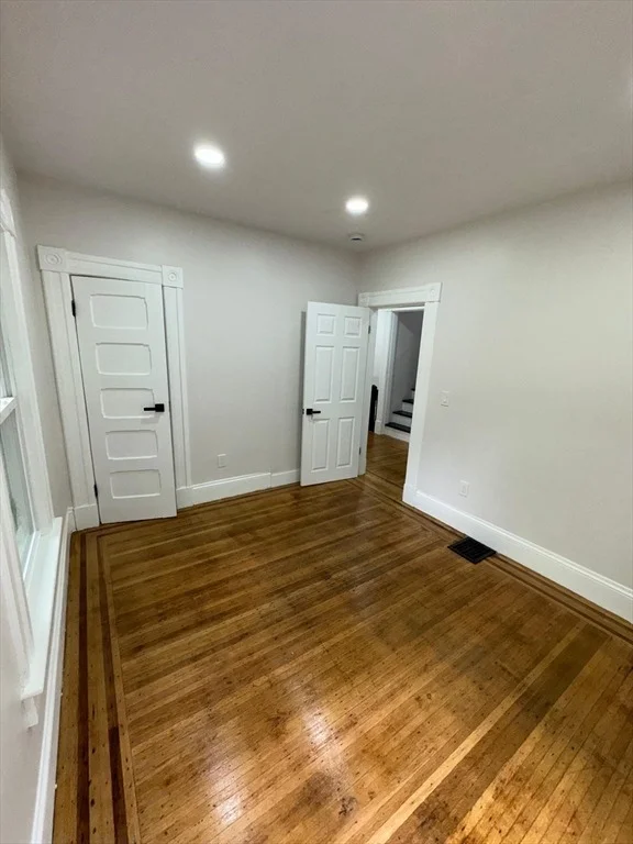 Photo of 86 Amherst St
