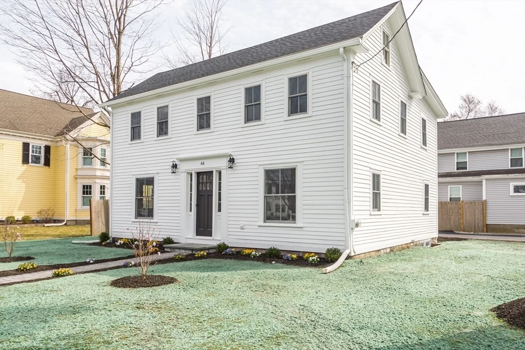 Photo of 44 W Central Street