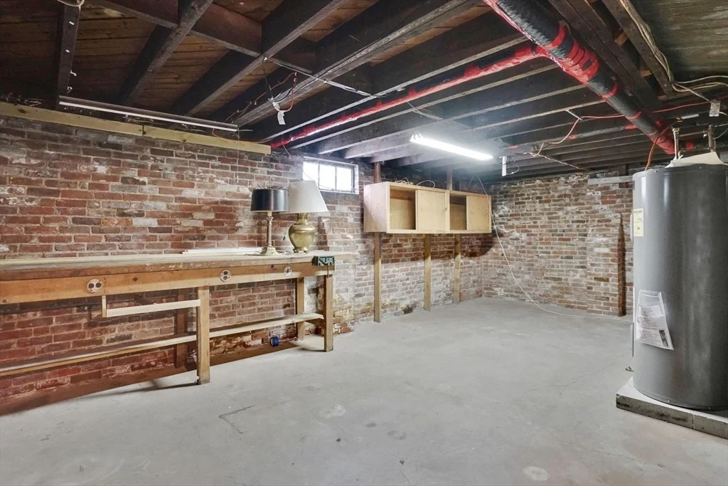 Photo of 82 Biltmore St