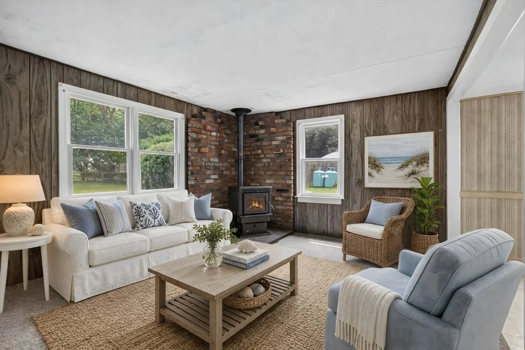 Photo of 42 Cottage Dr