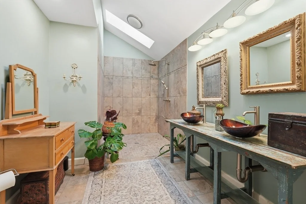 Photo of 28 Trillium Way