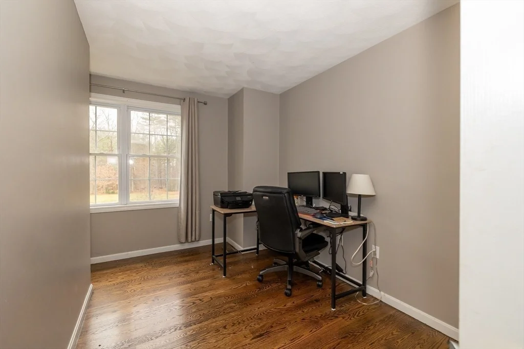 Photo of 142 River Rd