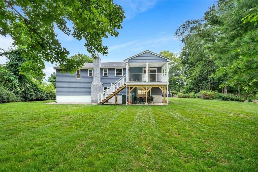 Photo of 8 Willowdale Dr