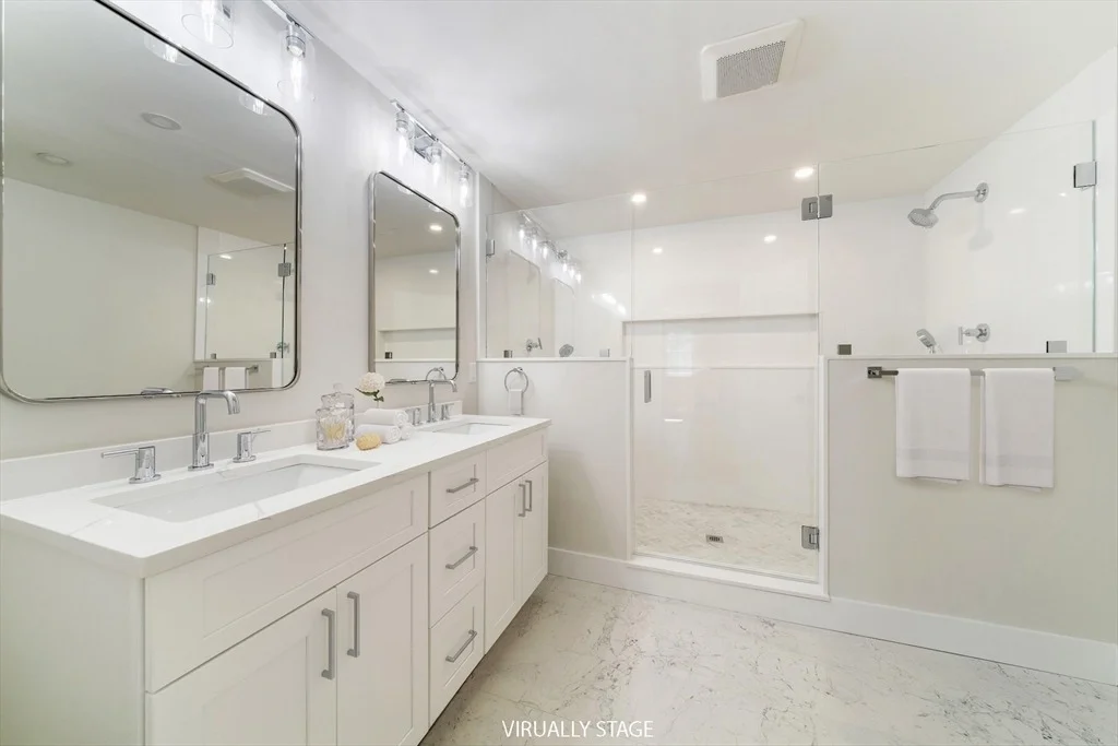 Photo of 71 Netock Ave