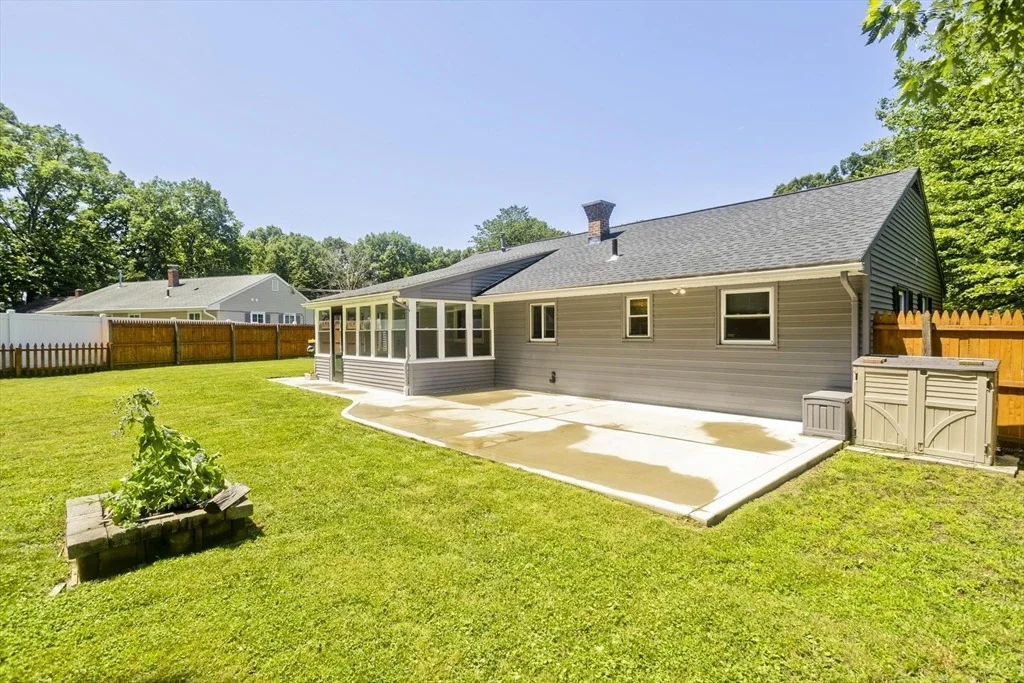 Photo of 101 Old Farm Road