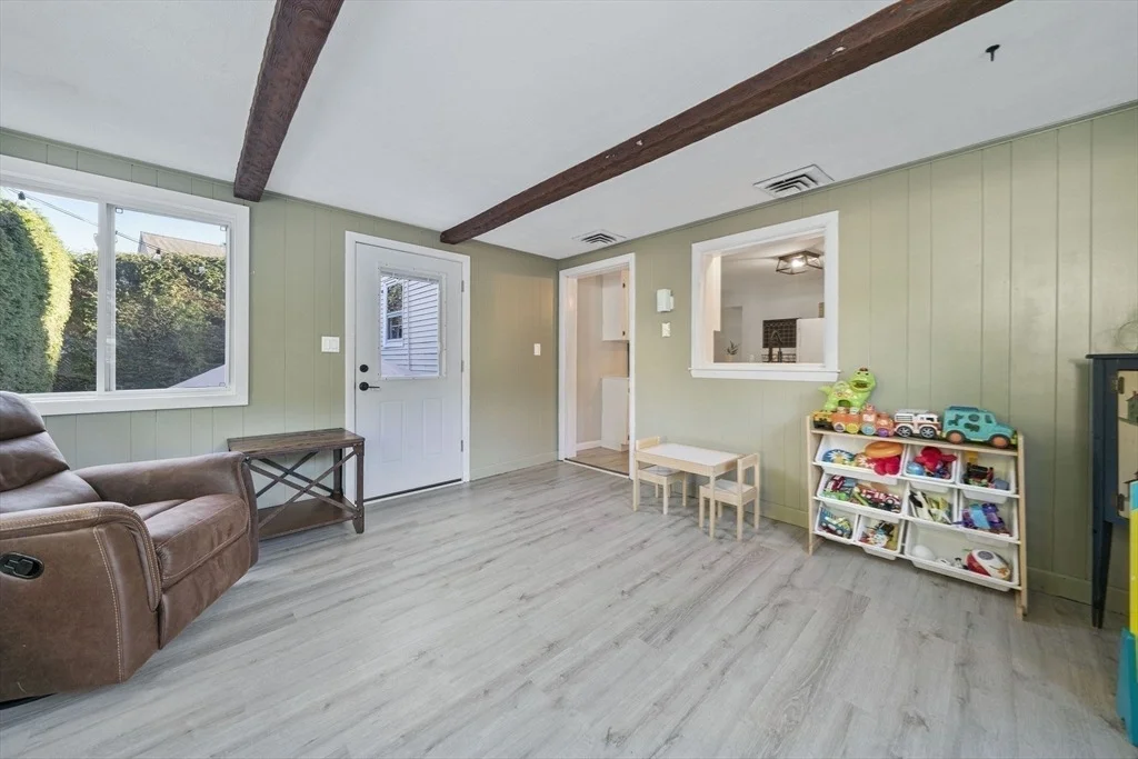 Photo of 17 Badger Cir