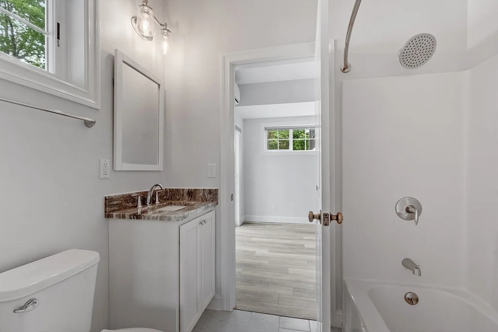 Photo of 173 Beach Road
