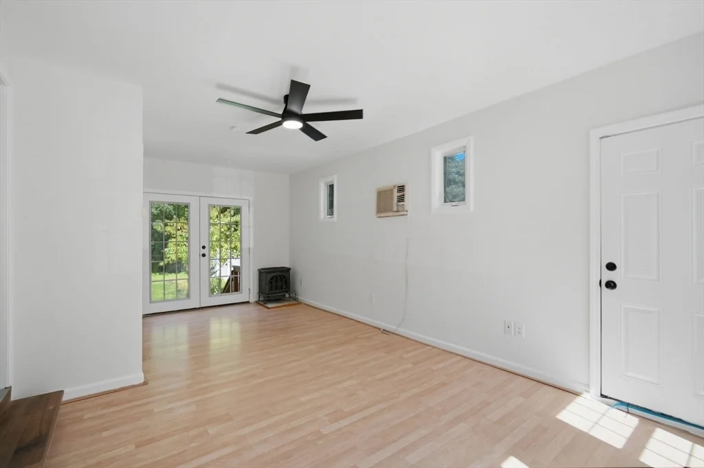 Photo of 84 Chester St.