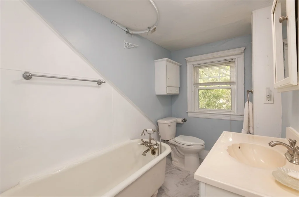 Photo of 8 Newcomb Avenue