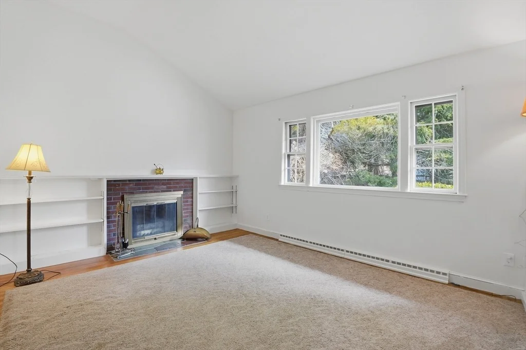 Photo of 6 Pine Knoll Road