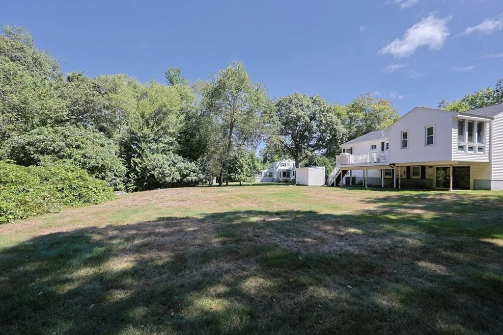 Photo of 6 Weetamoe Dr