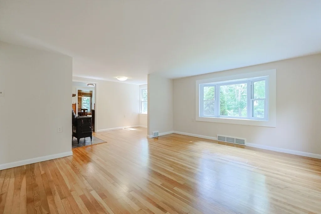 Photo of 17 Chace Ave