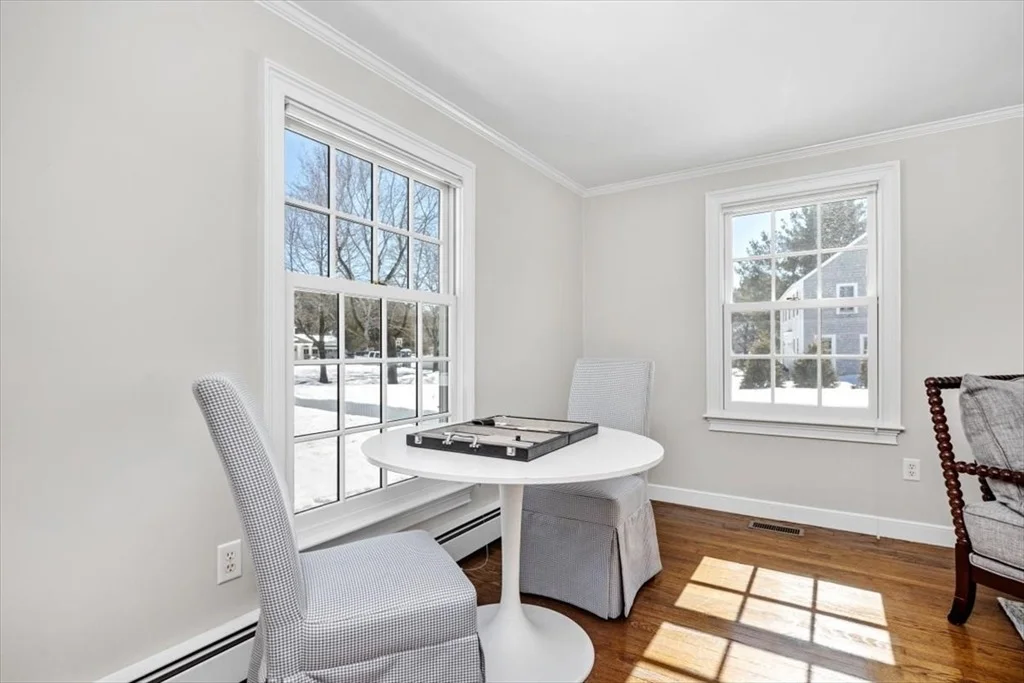 Photo of 11 Berkley Cir