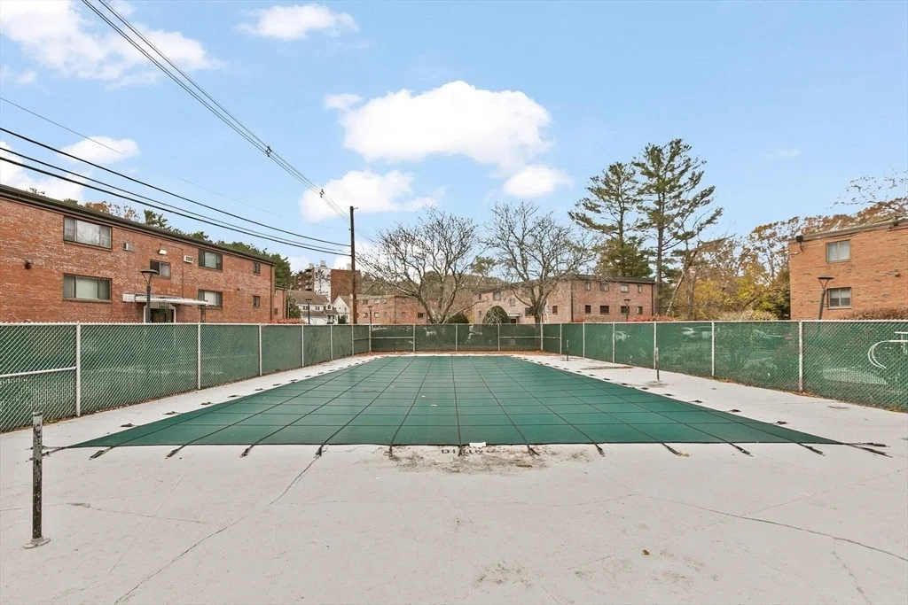 Photo of Unit B at 81 Nicholas Rd