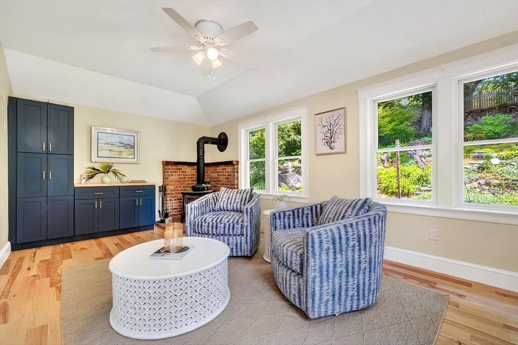 Photo of 45 Maple Rd