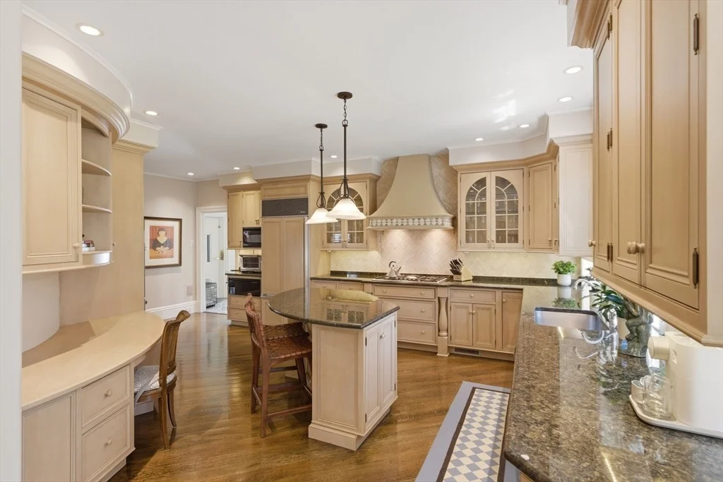 Photo of 98 Bridle Trail Rd