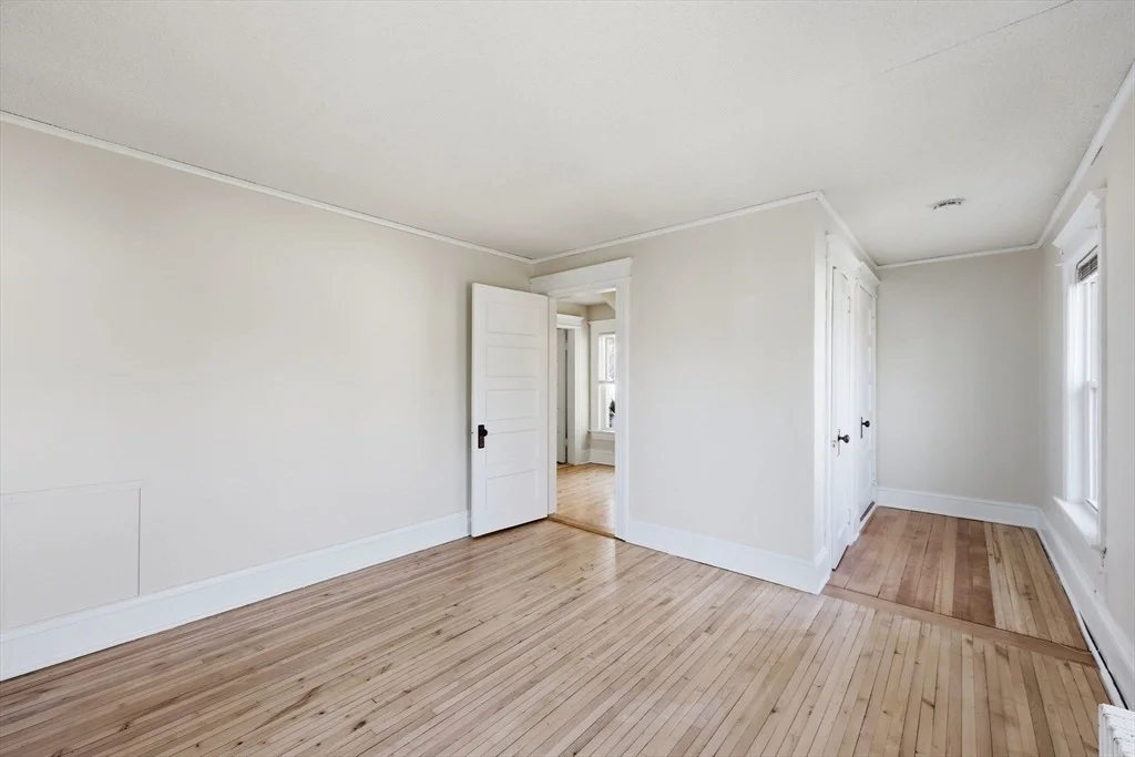 Photo of 32 Allen Ave