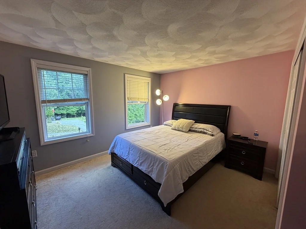 Photo of 25 Winston Cir