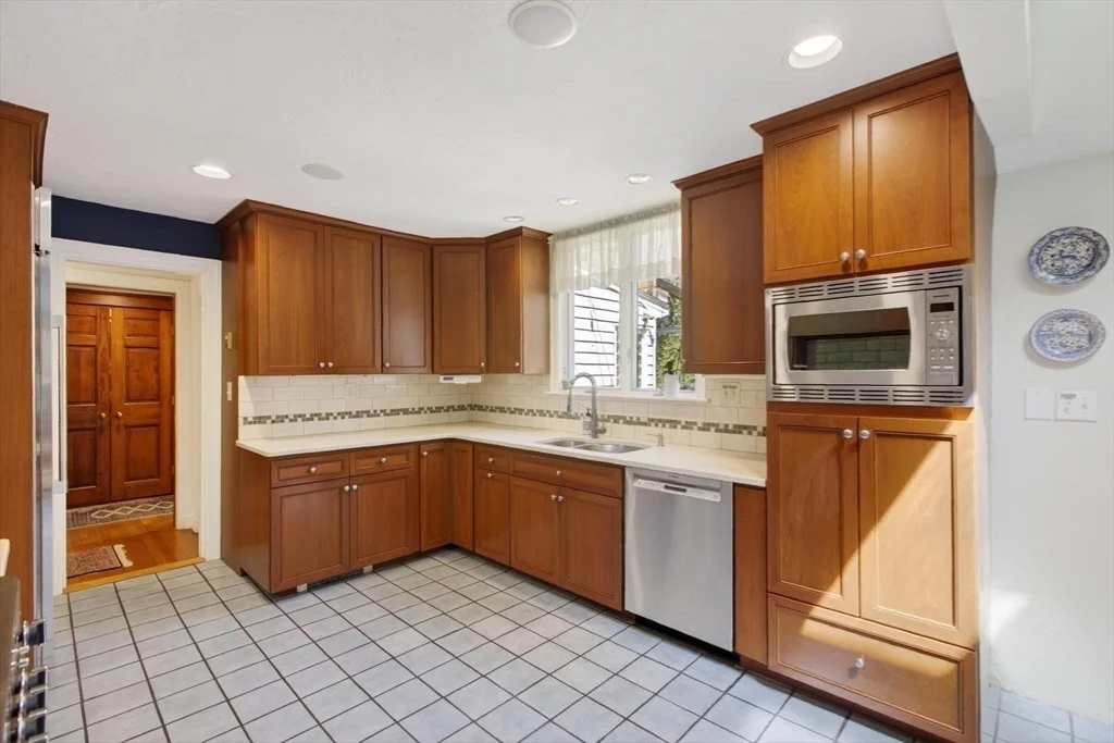 Photo of 152 Beverly Rd