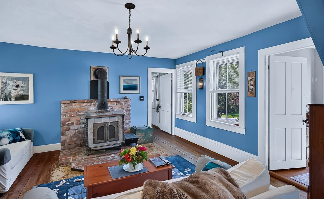 Photo of 260 Pleasant St
