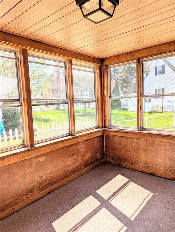 Photo of 314 Mackenzie Ave