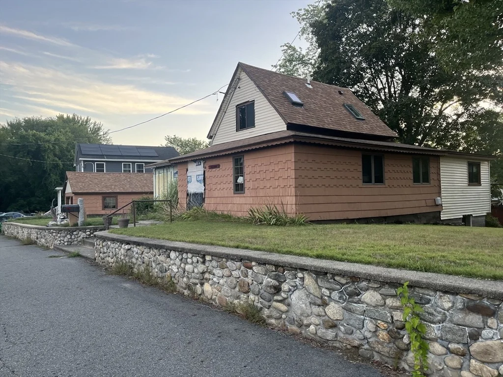 Photo of 17 Vinal St