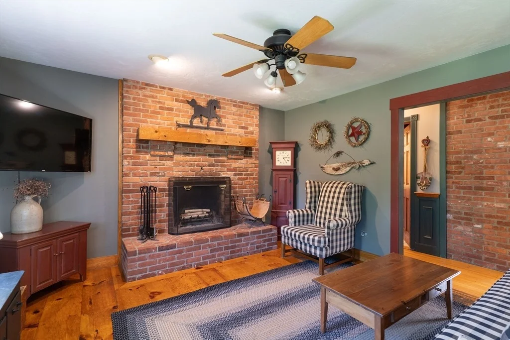 Photo of 147 Oakham Rd