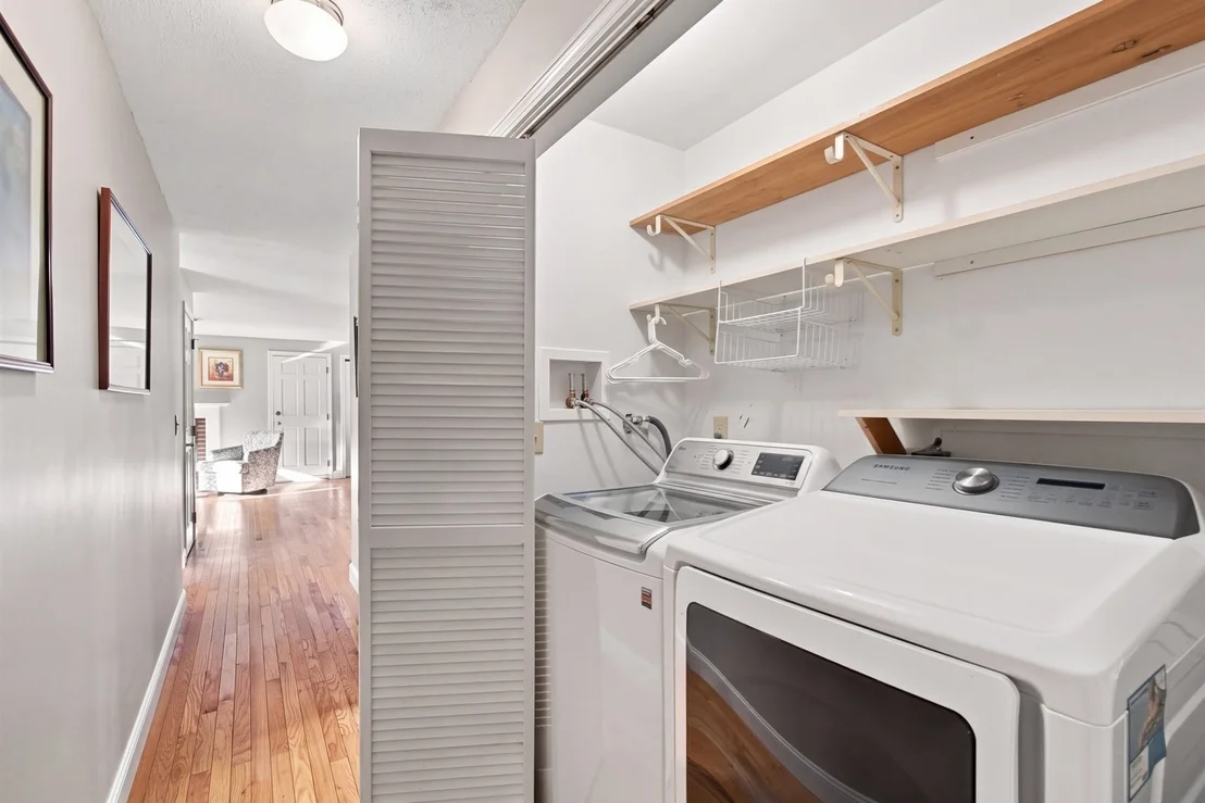 Photo of 402 Prince Hinckley Rd
