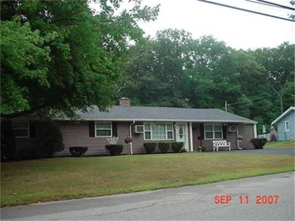 Photo of 60 Lisa Dr