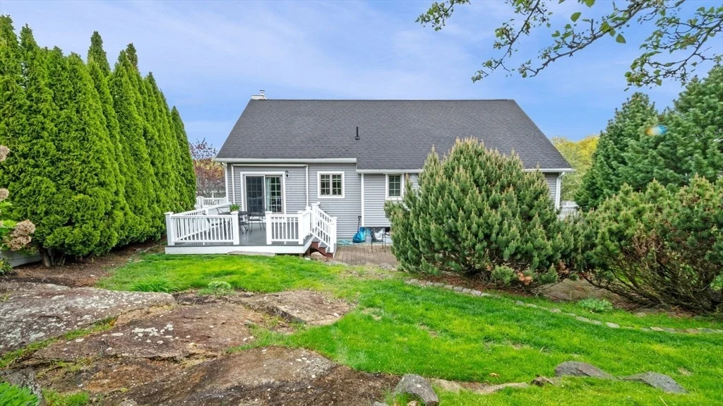 Photo of 1 Bridle Path Rd
