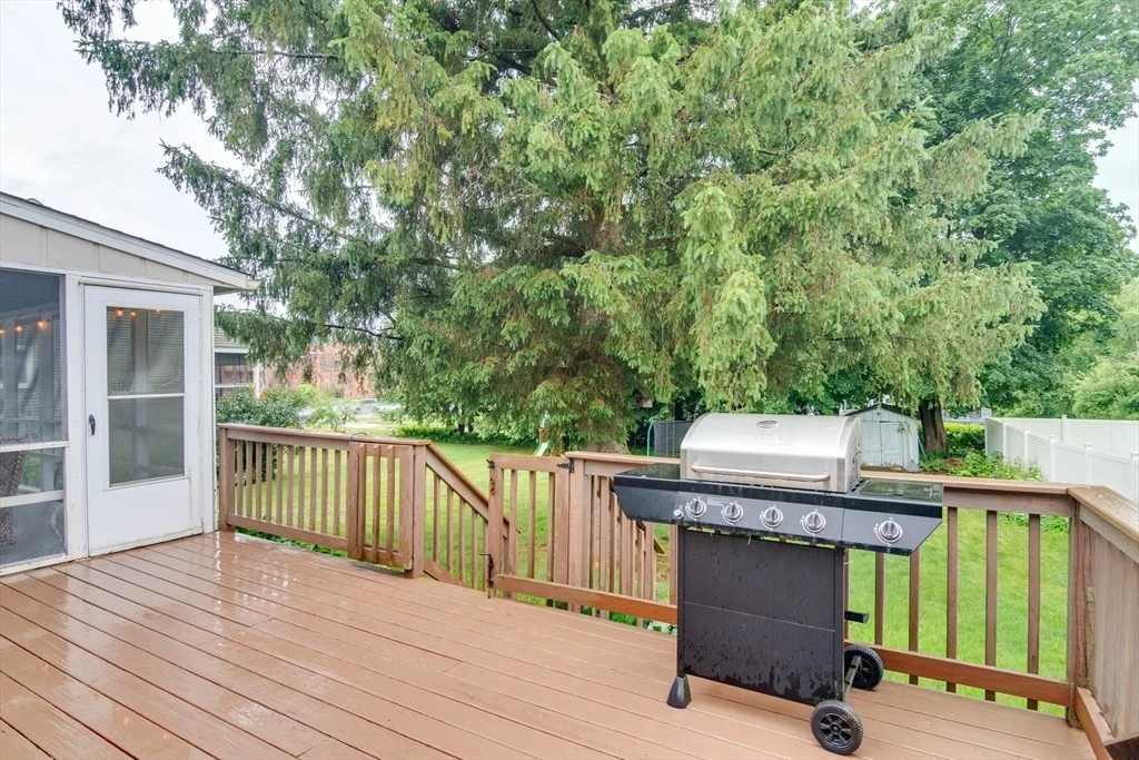 Photo of 1 Riverview Dr