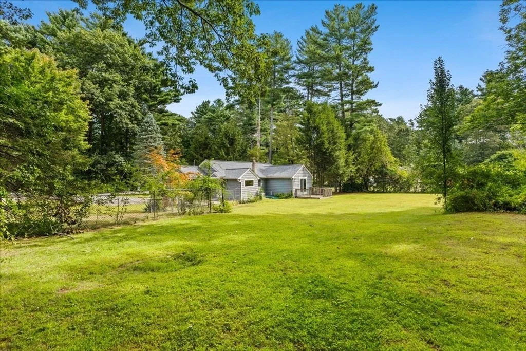 Photo of 83 River Rd