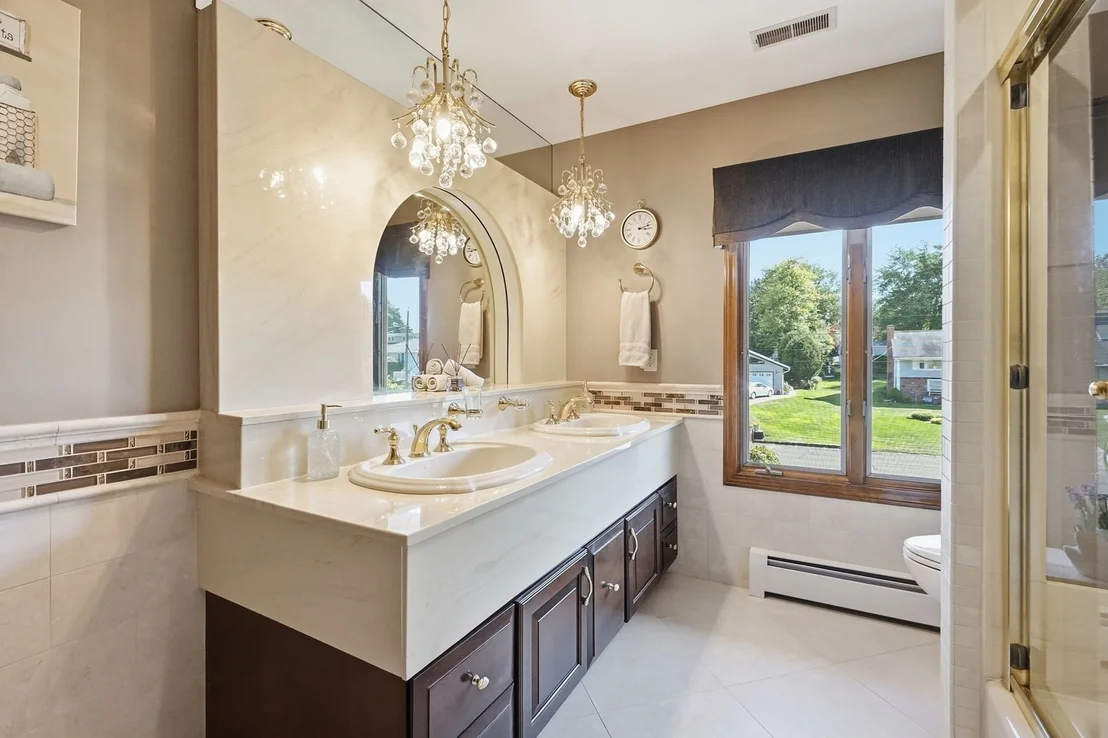 Photo of 105 Higher Brook Dr