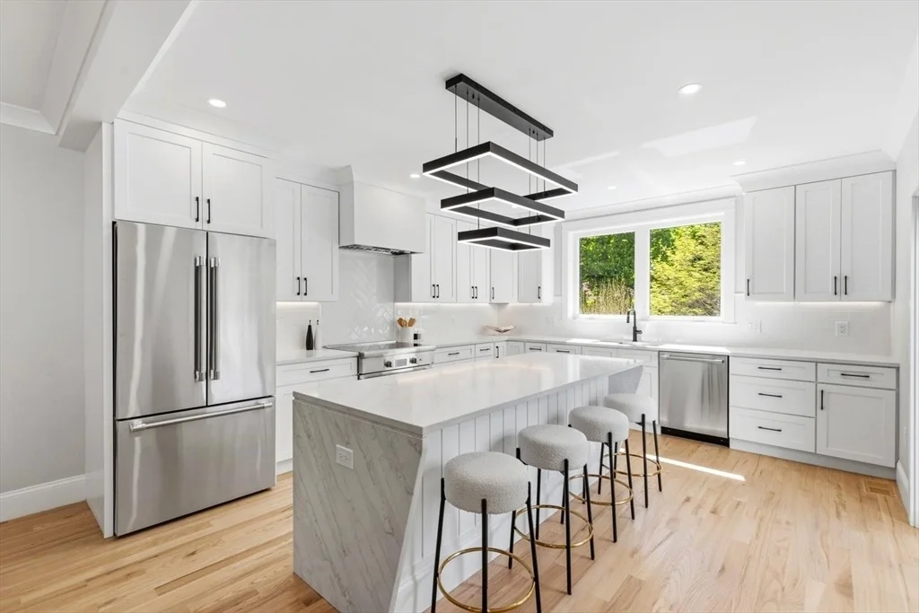 Photo of 27 Lewis Avenue