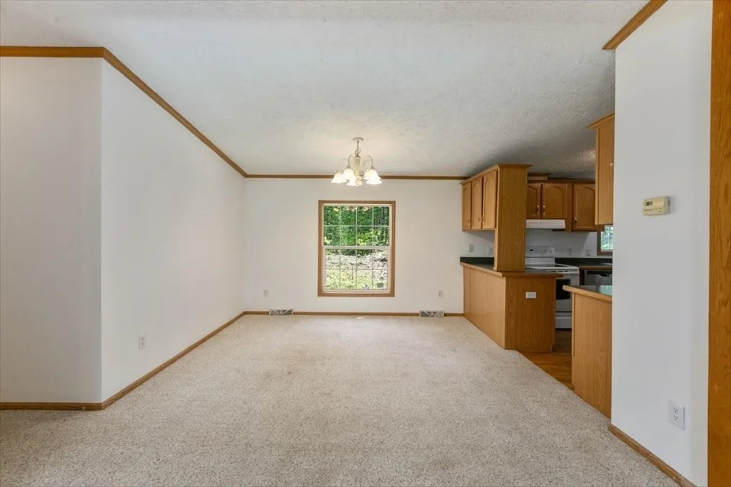 Photo of 98 Hurricane Rd