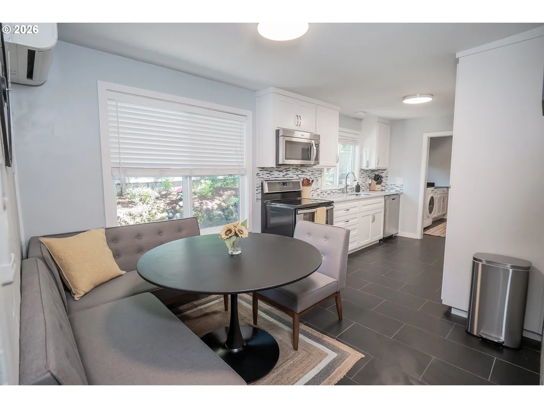 Photo of 1400 W 40TH AVE