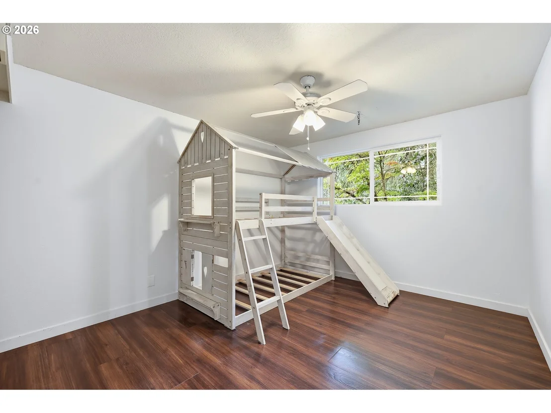 Photo of 30 COACHMAN DR