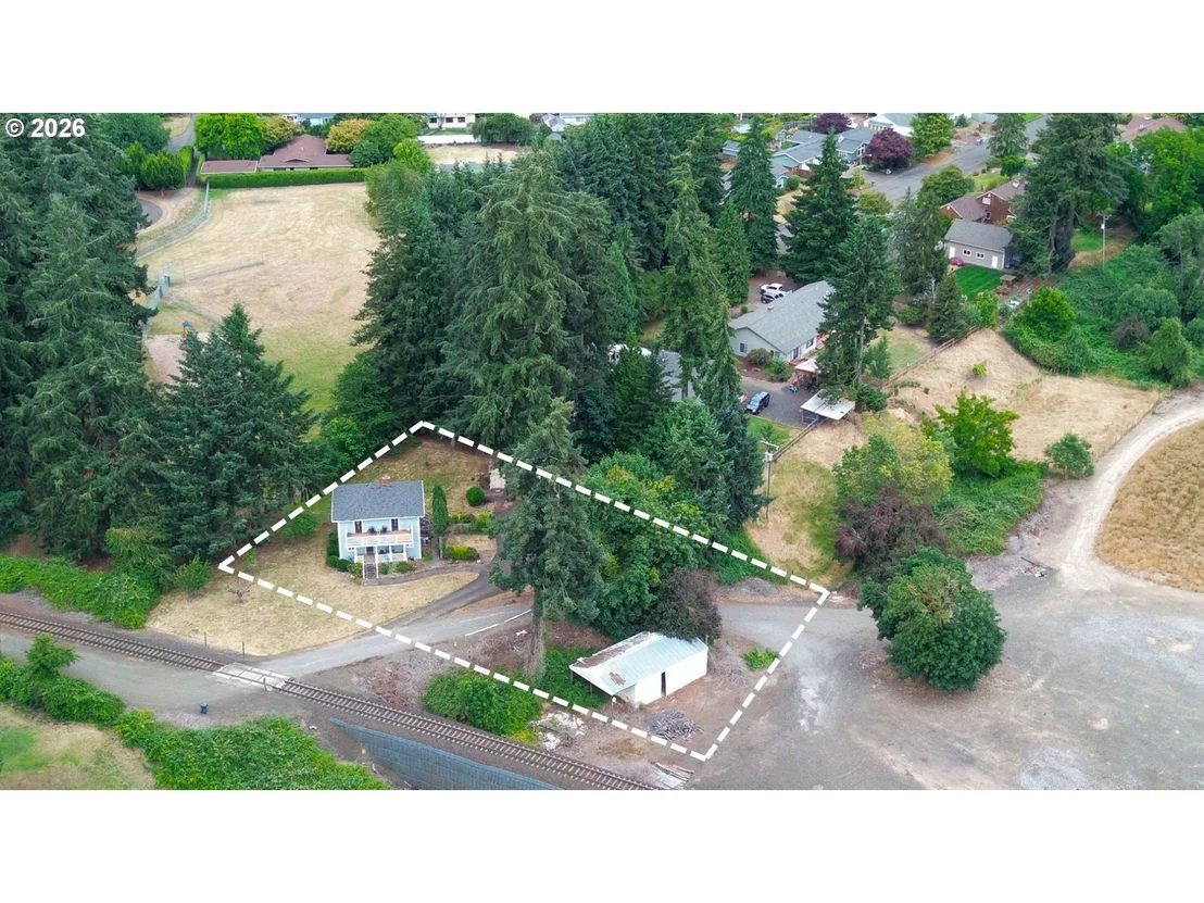 Photo of 935 SPRINGHILL DR