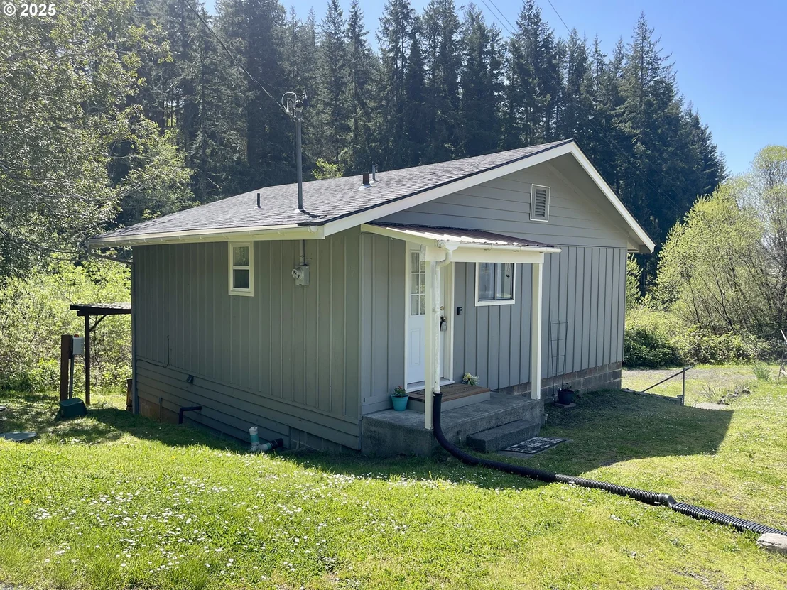 Photo of 54825 ROBINSON RD