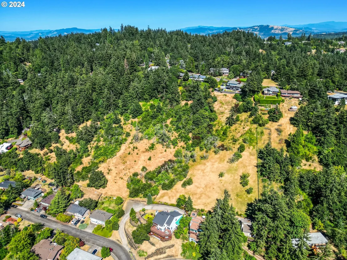 Photo of E 38TH AVE