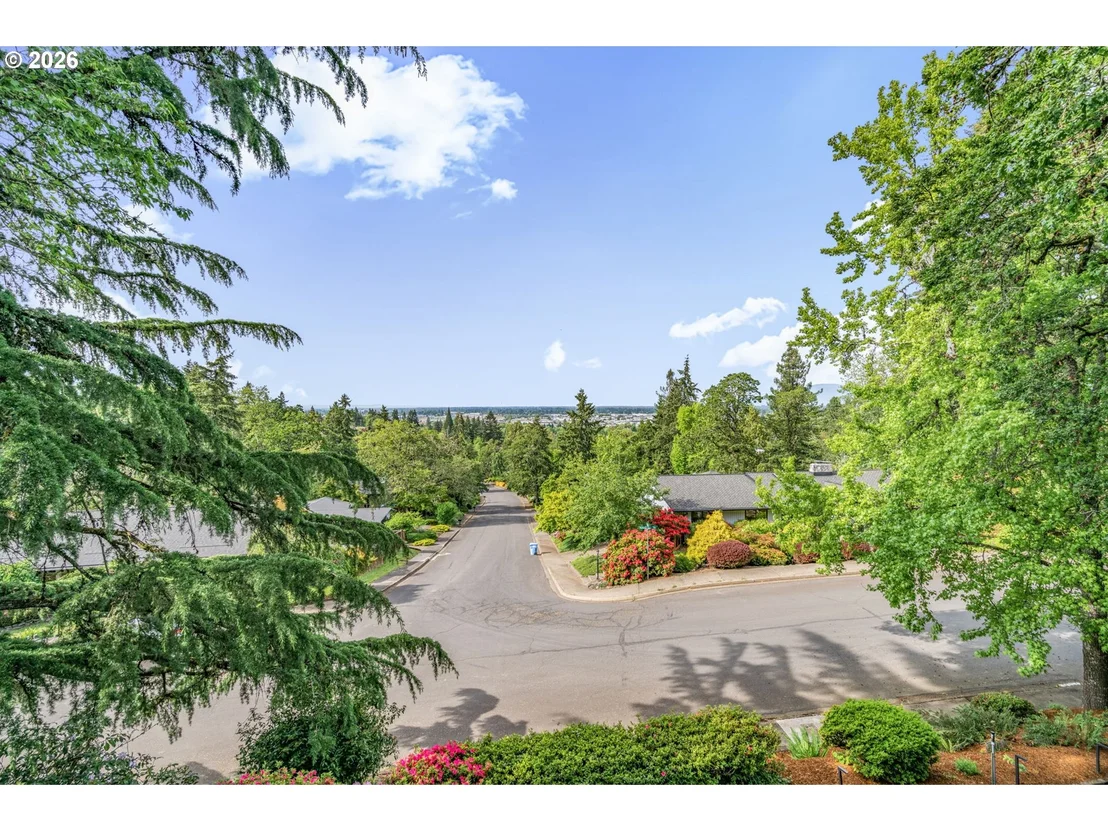 Photo of 2610 HIGHLAND OAKS DR