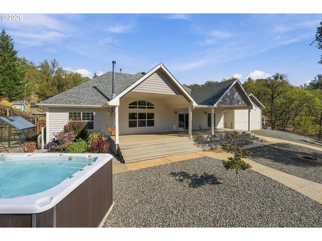 Photo of 711 SABLE DR