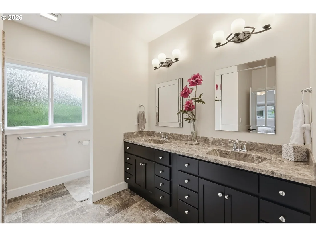 Photo of 106 HANSEN LN