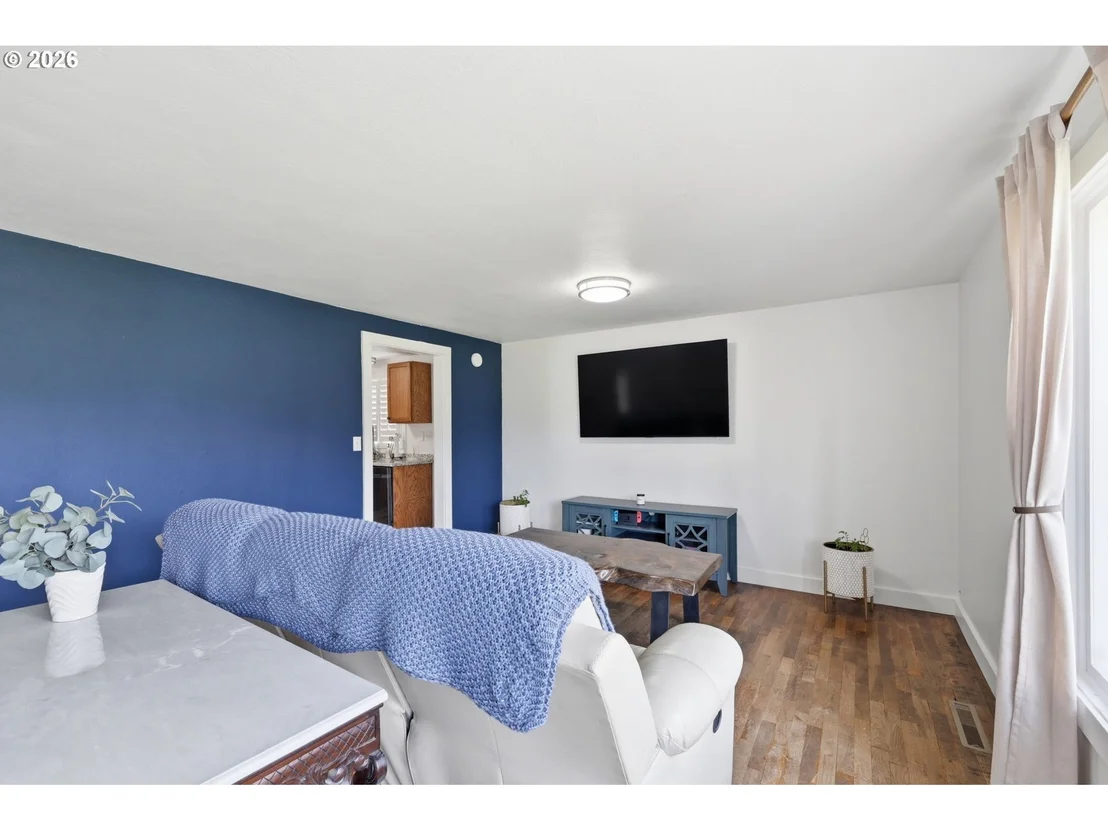 Photo of 4060 WOOD AVE