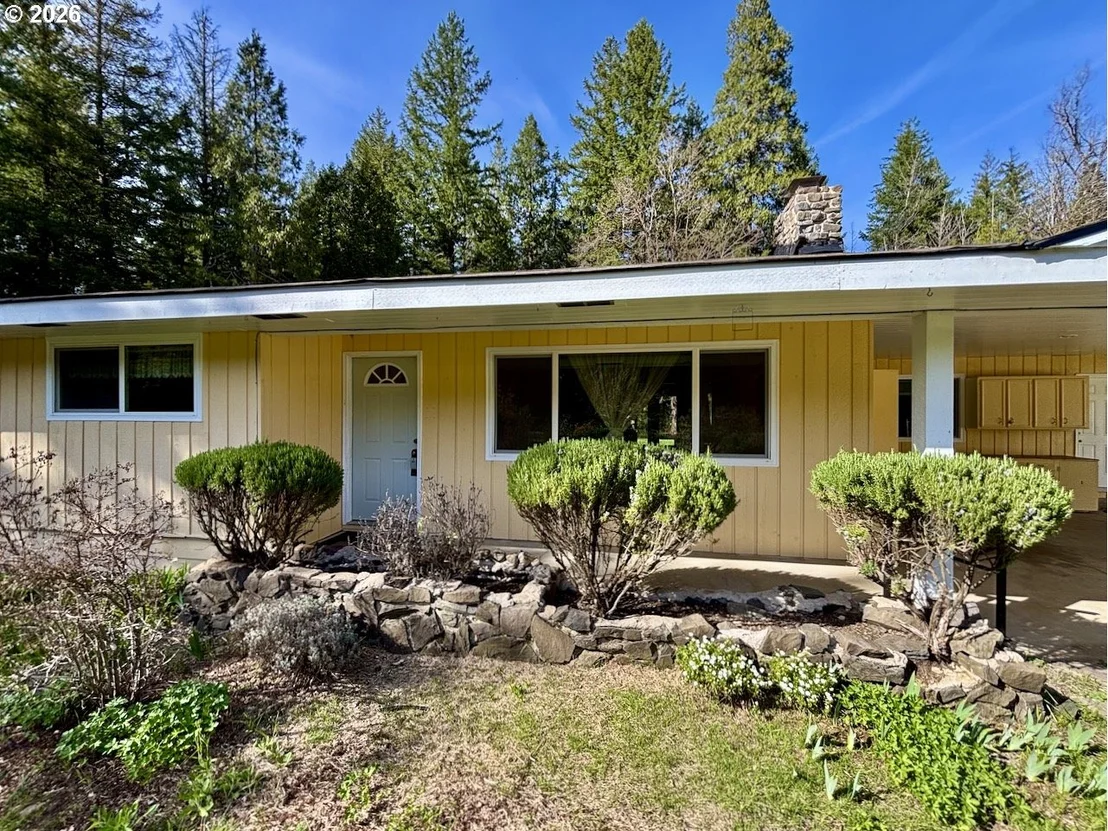 Photo of 55433 MCKENZIE HWY
