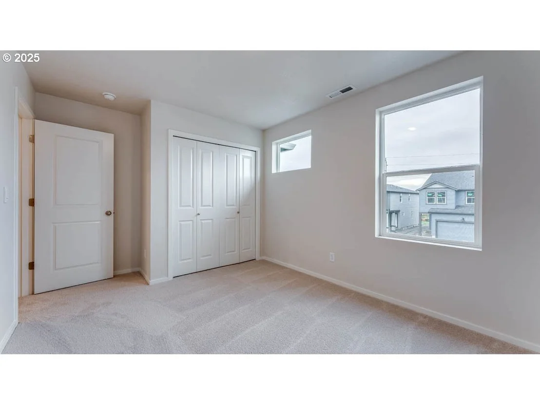 Photo of 4969 Dilling AVE NE