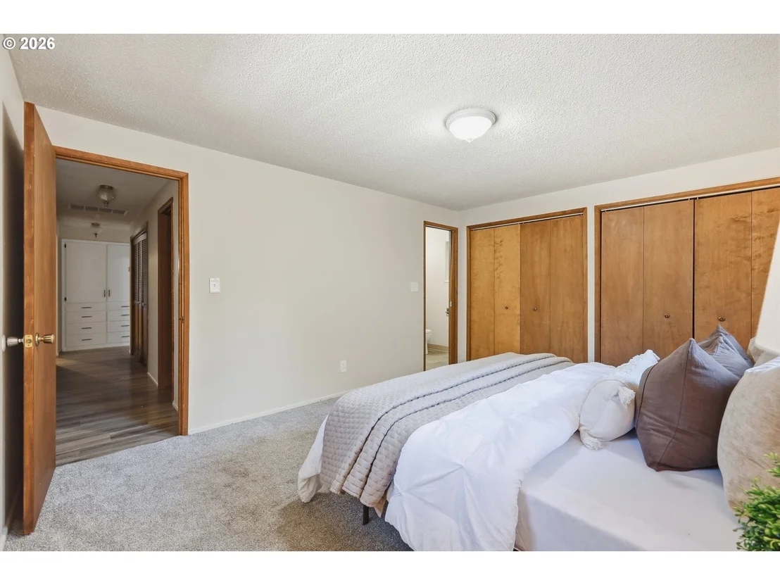 Photo of 4874 HERMAN ST