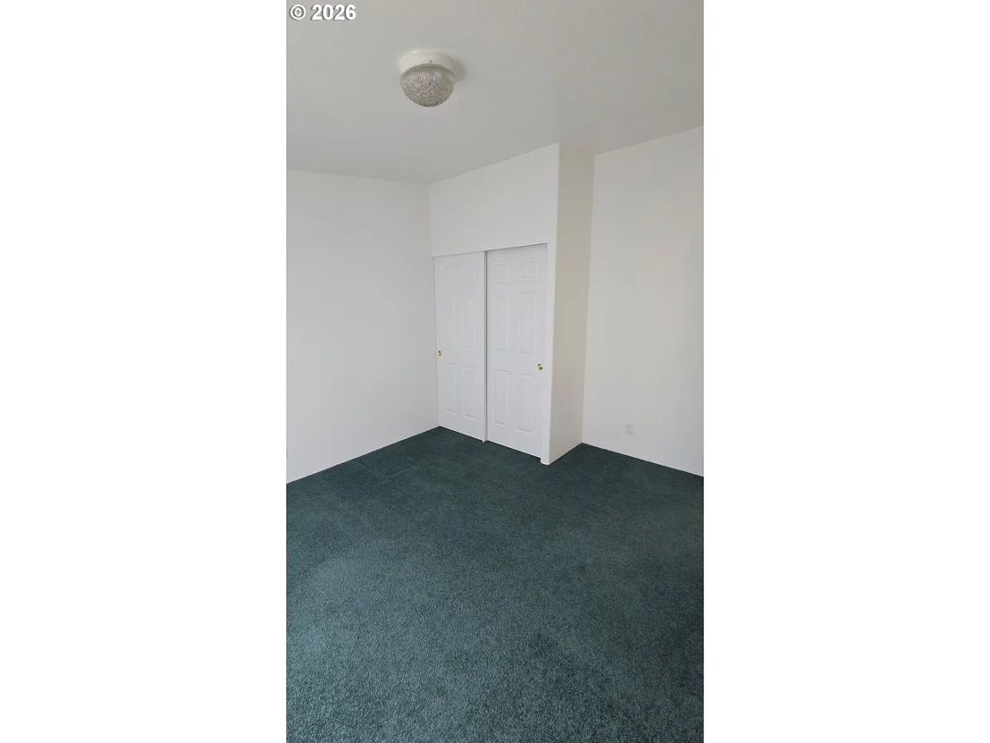 Photo of 119 SE 216TH AVE
