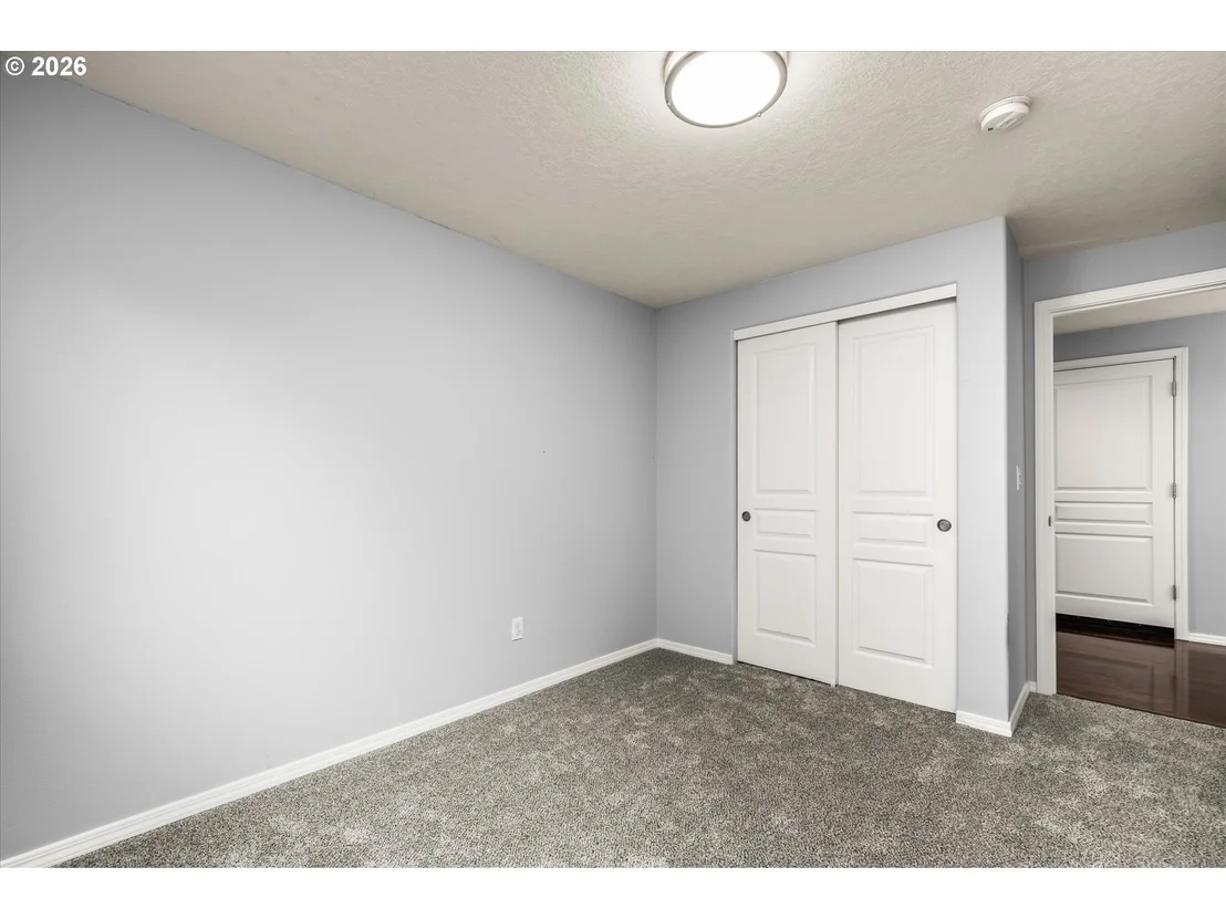 Photo of 553 S 48TH PL