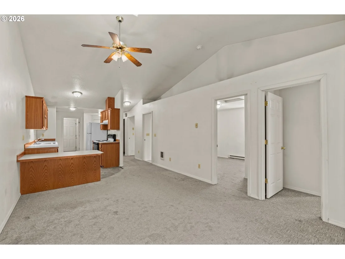 Photo of 630 BENJAMIN AVE